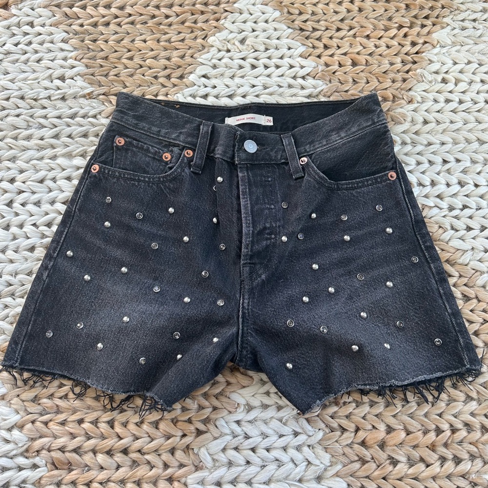 NWOT Levi’s wedgie shorts